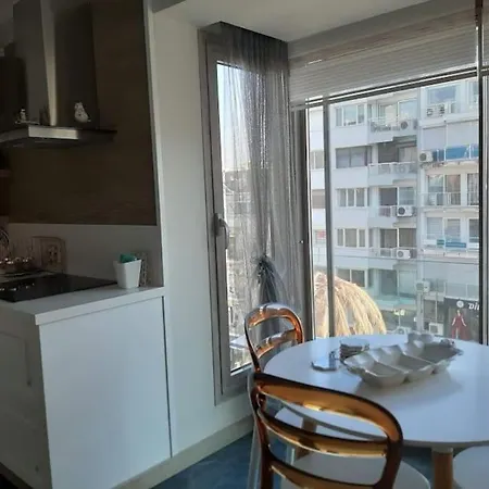 شقة 1 Min To Kordon, Newly Renovated *