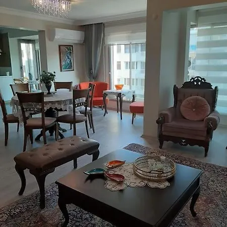 Апартаменты 1 Min To Kordon, Newly Renovated Измир