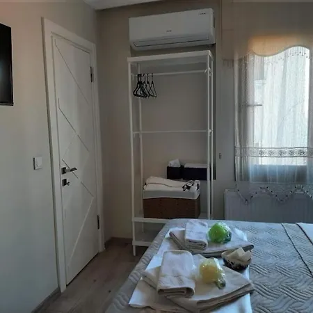 1 Min To Kordon, Newly Renovated