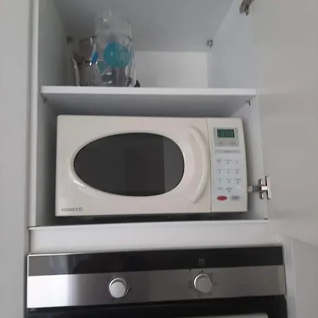 Apartment 1 Min To Kordon, Newly Renovated Izmir